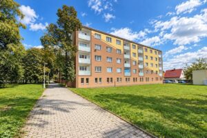 REZERVOVÁNO 23.9.2026 / Prodej bytu 2+1, Chomutov, Vrchlického ul.